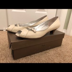 Women’s Kitten Heel Ivory